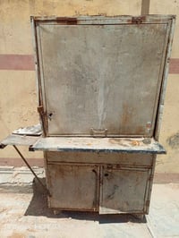 ميز شاي للبيع ٧٥ الف 07714397584