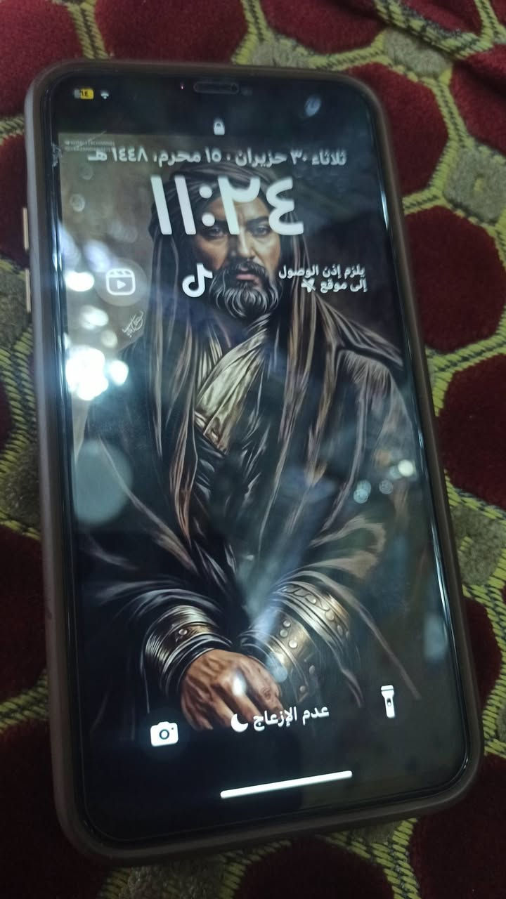 ايفون 11 برو ماكس
ذاكرة 256 
بطارية 85 معلاية 95.
مبدل فقط شاشة تفصيخ اصلية. 

سعر 280.
تواصل واتساب فقط ***********
