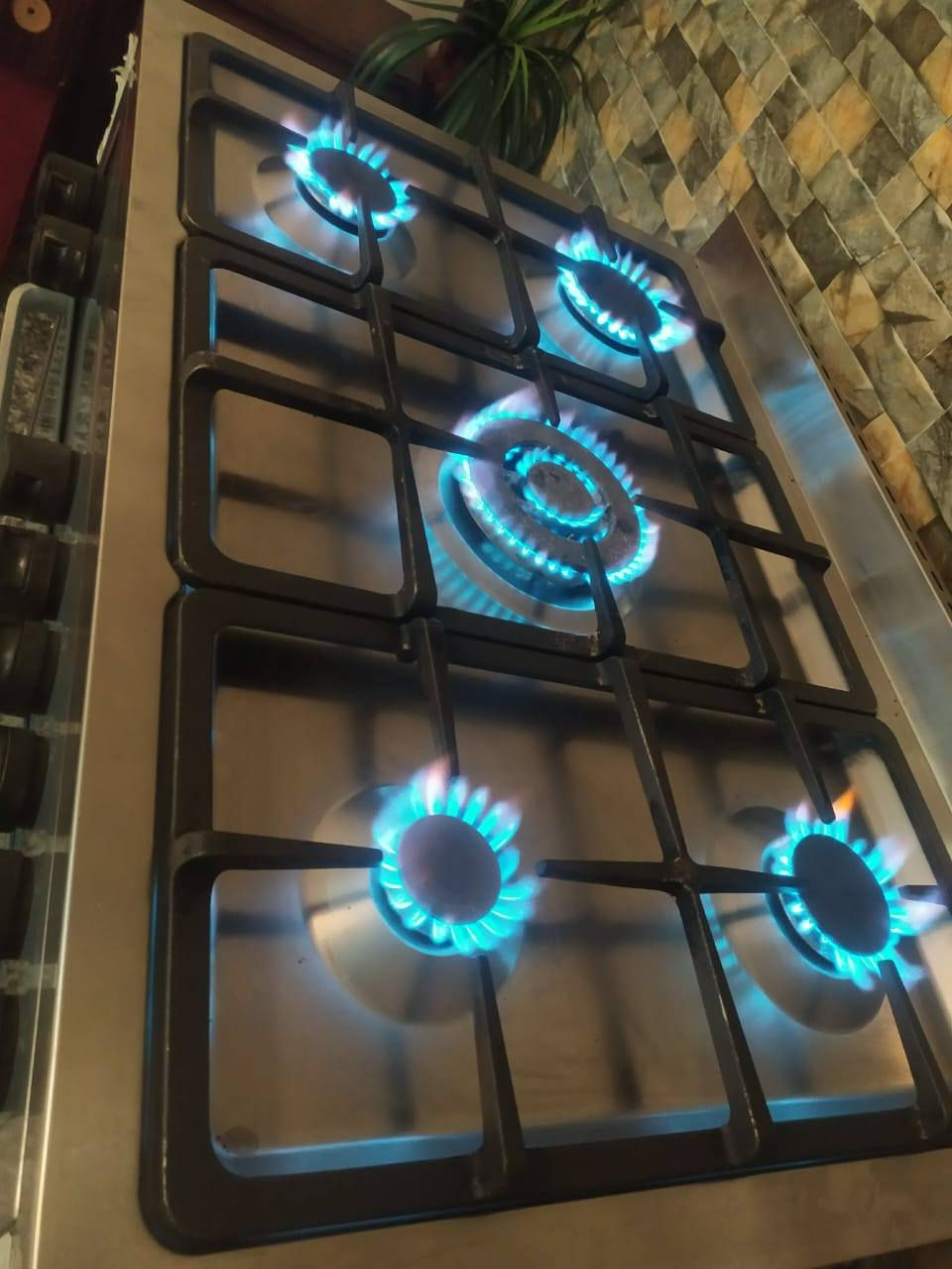 طباخ ايطالي صناعي سعر الشراء 975. كامل كله شغال بعده بالنايلون. سعر البيع 250 وبي مجال كرهبائيات شغاله فول نضافه


**إذا كنت صاحب هذا الإعلان وتريد حذفه لأي سبب، رجاءا أرسل رسالة إلى الدعم الفني**