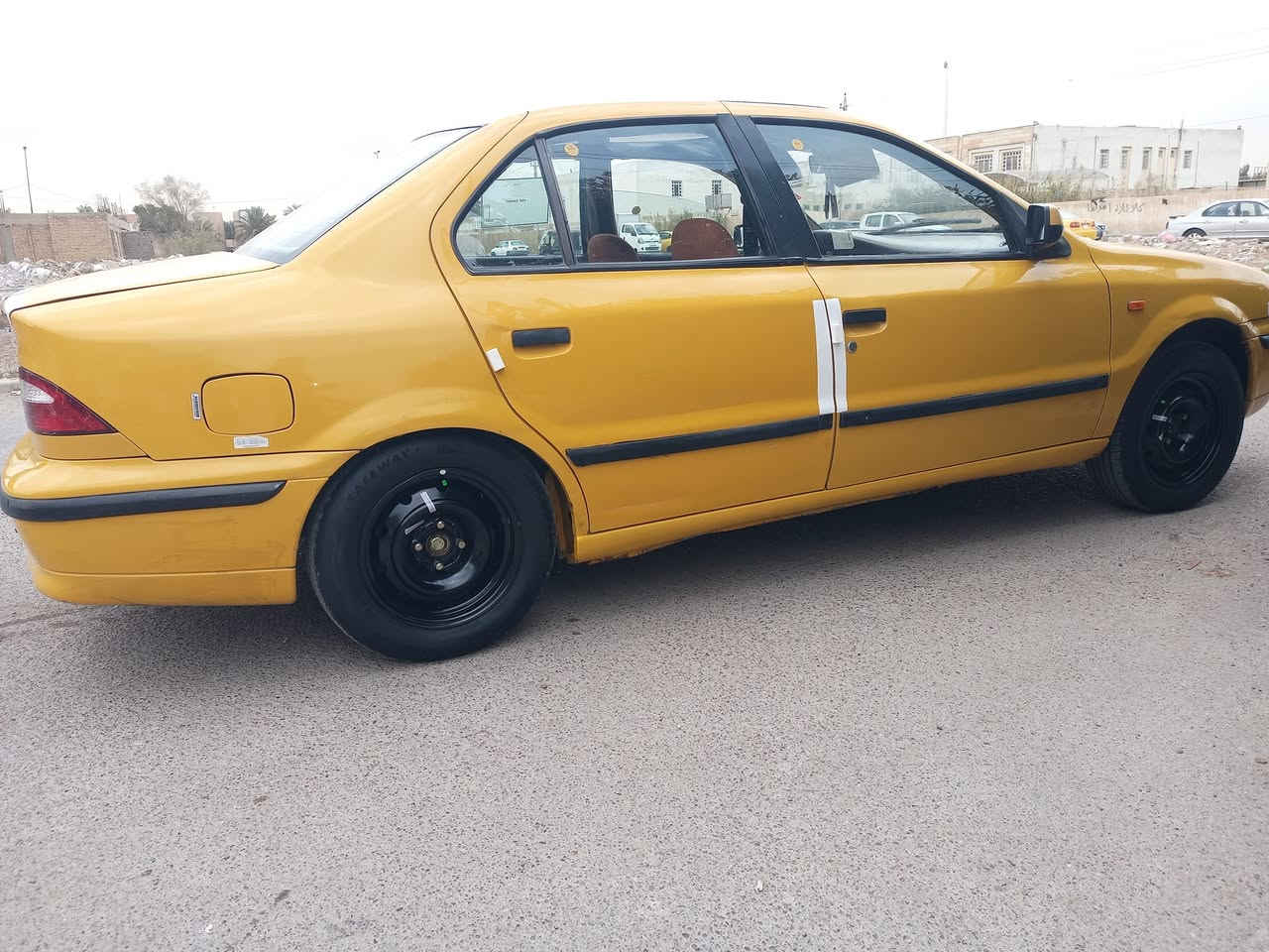 سمند موديل ١٢ محرك لاصرف ولاتبخير صدر أمامي وخلفي جديد تخم تاير جديد تبريد ثلج دوشمه عام رقم جديد دولي سياره جاهزه من كلشي مكان السياره بغداد السعر ٣٧ وبيهه مجال قليل ***********
