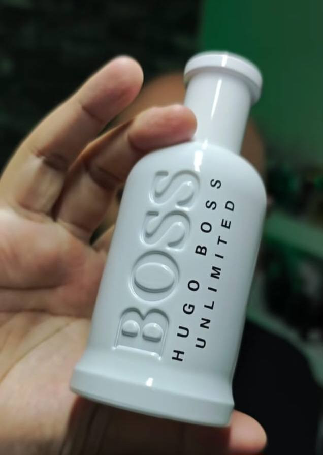 عطور رجالية كوبي ماستر درجة اولى 
ثباتيه عالية جدا تصل الى 6 ساعات عالبشرة 
24 ساعة عالملابس 
عطور راقيه جدا بفوحان رهيب و انتعاش يدوم 
يتوفر توصيل بغداد و كافة محافظات العراق
الحجز عالخاص


**إذا كنت صاحب هذا الإعلان وتريد حذفه لأي سبب، رجاءا أرسل رسالة إلى الدعم الفني**