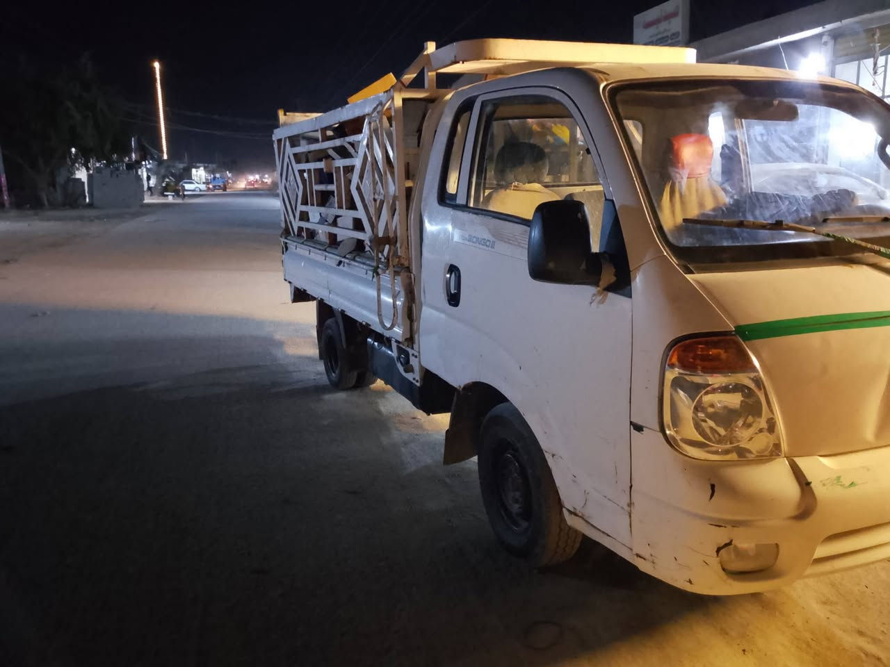 سلام عليكم كيا للبيع موديل 2009مكفوله سنويه2030سياره جديده رقم ذي قار مكاني النجف  قرب معمل سمنت الكوفه سعر 80ورقه الرقم ***********
