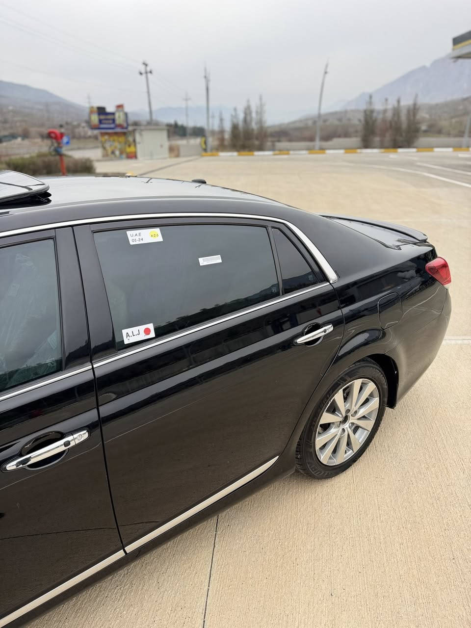 Toyota avalon2011 limetid
تویتا ئەڤەلۆن ٢٠١١ساخ دوبەی بی ڕەقەم 
سەیارەکە ساخە 
سعری ١١٥گەڵا مەجالیکی زۆرکەم
ژ.م ***********
لەقەزای دوکانم
٢پارچەو  پەڵەیەکی بۆیاخە بی ناوگرتن 
ڕەشی قەتران
ناوزەرد
لیمیتید قەپات قەپات مواسەفاتە 
پەردە  ٥بەسمە سلاید کوشن جڵدو کارەبا کوشن ساردو گەرم کوشن خەزن
٦سیدی بۆ کسو دیڤی دی ماپی بیلاد بیلاد بلوتوز
ئاوینە ئیشارەتو کارەبا
تەعدیل سورعە
کوشنو سوکانی بیلادی زۆر جوان ماوەتەوە
ناو دەری یەک لەیەک جوانتر
تەبرید ساردو گەرمی بەشەرت 
گیڕو مەکینەی نەکراوەتەوە بەشەرت✅ سەوتی دیجیتاڵیشی نیە بەشەرت
سەیارەکە زۆر جوان و تازە ماوەتەوە بەس ماشەڵای دەوی
گیڕو مەکینە دەعمو لیدراو بۆیاخ کەڤەر گۆڕاو موس و بڕاوە بەشەرتی ١٠٠٠وەستا
سعریشی ١١٥گەڵا مەجالیکی زۆر کەم
لەقەزای دوکانم
ژ.م ***********
