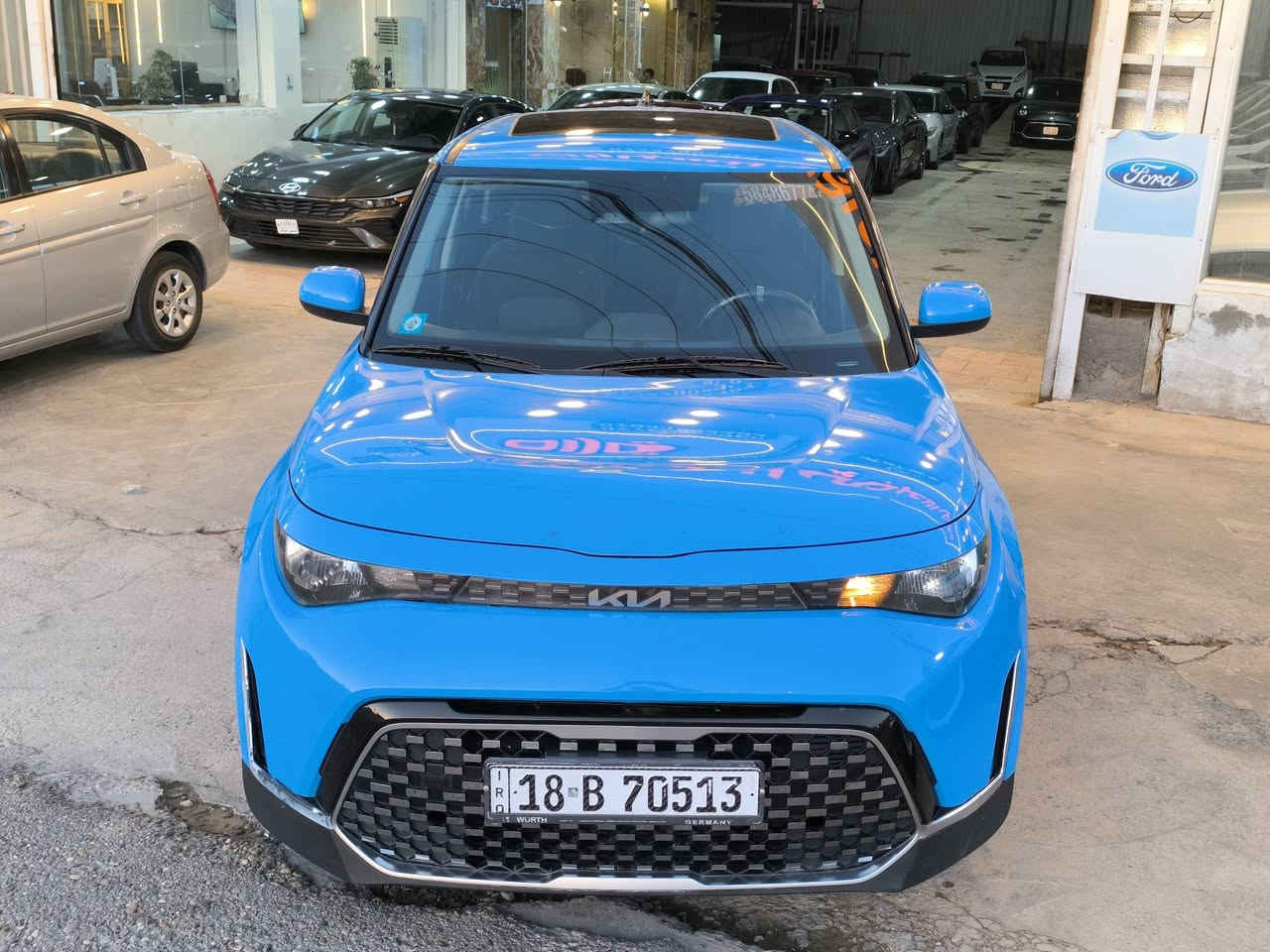 للبيع كيا صول EX موديل 2023
وارد امريكي رقم بابل دولي 
مواصفات فول EX
محرك 2.0 دوش
فتحة سقف 
بصمة دخول ذكي تشغيل عن بعد 
رادار تحديد مسار مثبت سرعه 
شاشة تدعم اندرويد أوت أبل كار بلي 
شاشة عدادات متغير 
كشنات كهرباء/ تدفئة 
تبريد مناخ منفصل 
باقي المواصفات موضحة بالصور 
الضرر .
جاملغ/ بنيد 
شواصي كفالة 
صور الحادث مرفقة بالمنشور 
السعر 💰 (( 15300 )) $$
للاستفسار الاتصال 
***********
***********
