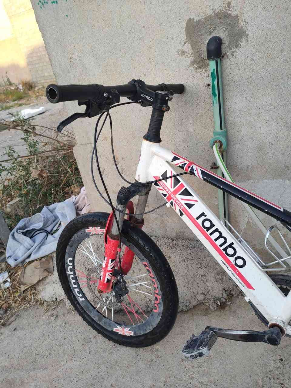 بايسكل للبيع السعر 70قفل


**إذا كنت صاحب هذا الإعلان وتريد حذفه لأي سبب، رجاءا أرسل رسالة إلى الدعم الفني**
