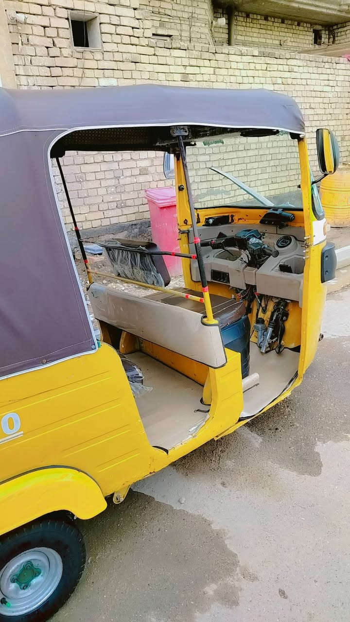 تكتك موديل 19 طابه بل20 اوراق بأسمي مداور ثاني يوم بأسمك وكيلها شاكر ابو المجر عوزها شرك المكينه طالبه كرنك بسعر 4750 بيها بارد بلغد تم تخفيض السعر بيع مستعجل العنوان نهاوند العمارة واتساب علرقم ***********
