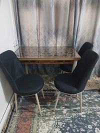 ميز • للبيع