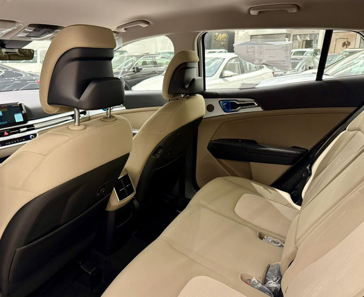 السلام عليكم
سبورتج 2026 خليجي زيرو ضمان شركة نم 5 سنوات السياره فول عدا البنوراما مكفوله من كلشي رقم اربيل  كامل تريد تحويل تريد وكاله مكان السياره بغداد الكاضميه 
***********
