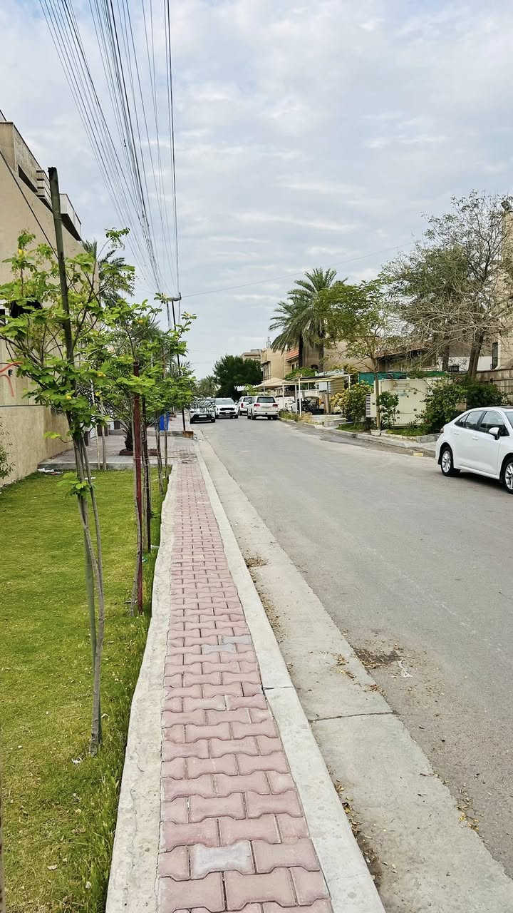 🏡 قطعة أرض165 متر  للبيع
   المساحه 165   
📏 واجهة 5.50  | نزال 30 

✨ موقع مميز – رصيف 5م 

📍 شارع فلسطين / محلة 503

💼 تصلح استثمار او  وسكني

📞 ***********
📞 ***********
🏢 مكتب الودق – كريم التميمي
