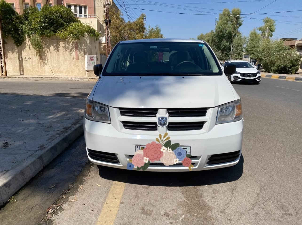 ‏السلام عليكم دوج كرفان موديل 2008 محرك3300 كير المحرك شرط تبريد 3قطع ثلج طخم أو طخم تاية جديد جاهزة بيها صبغ قطعتين من دون دواخل رقم نينوى دولي سنوية وهزة جديد مكان السيارة حي الحدباء سايدين الصورة السعر 98بيها مجال رقم ***********￼
