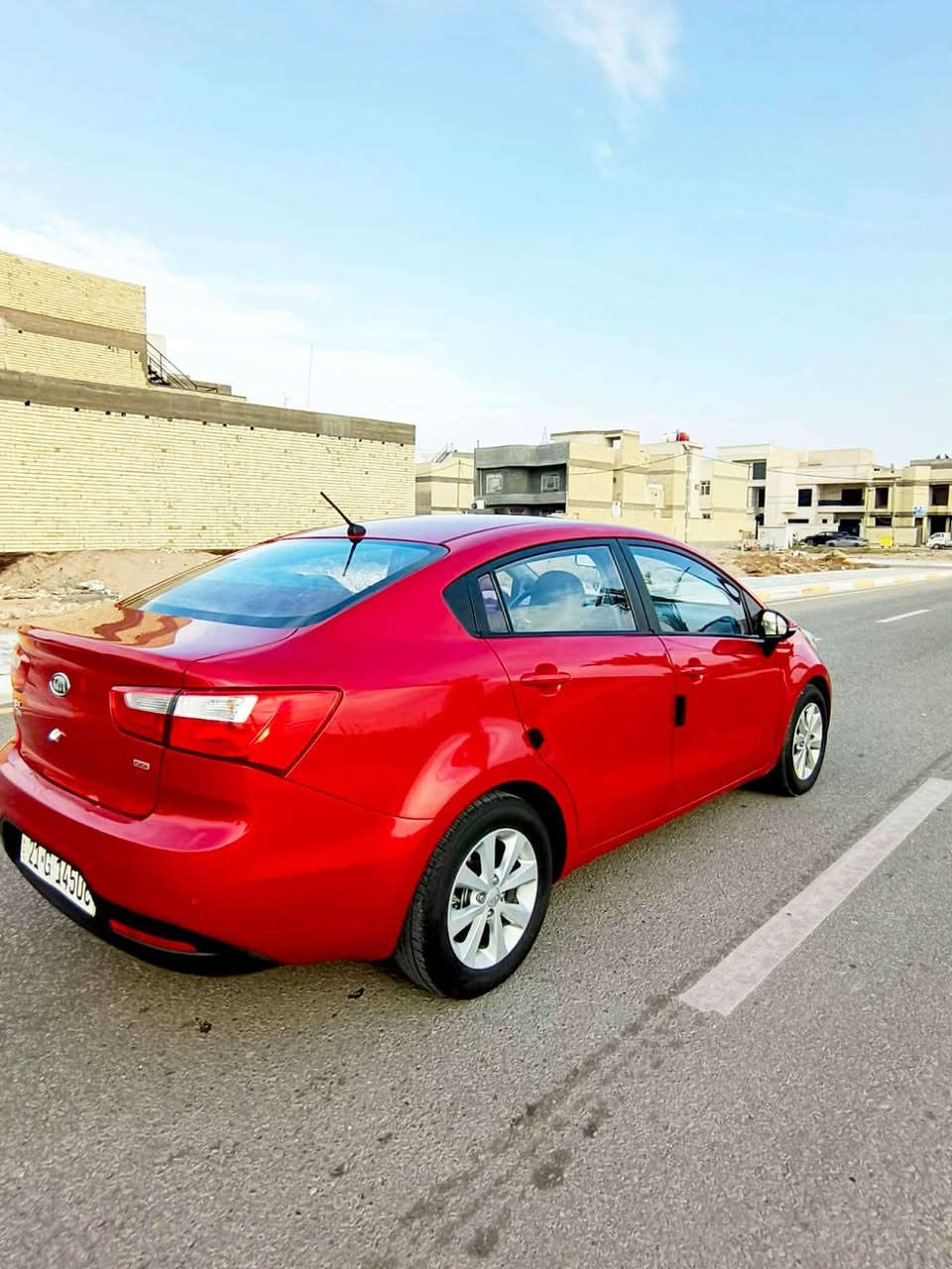 كيا ريو برايد، موديل 2012 ، خليجي (استيراد خاص)، فووووول مواصفات (عدا الفتحة) كفالة عامة من الصبغ والضربة والبارد، تخم تايرات، تبريد ثلج ، صدر امامي وخلفي ممتاز، كير ومحرك ممتاز، السيارة نظيفة على وضع الشركة استخدام بيت (حتى ضلال الشركة موجود بيها والسيارة احلى من الصور جدا).
مواصفات السيارة
بصمة+بصمة ابواب كشنات جلد تحكمات مري شفط
شاشة اواكس  بلوتوث اشاير مري ويل كب 5 حساس خلفي كشنات تدفئة حاكية مثبت سرعة دسك 4
السعر 109
للاستفسار ***********
