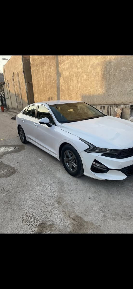 السلام عليكم
كي فايف 21معوقين اسوي  وكالة رقم ذي قار باسم بنية معلمة 
وارد امريكي 
حادثه فقط الموجود الي بلصورة تبديل قطعتين جاملف وبنيد فقط بدون دواخل ما واصله للعرضانية الضربه ولباقي كفالة السيارة نضفية مكينة ١٦٠٠ تيربو ماشية ٩٤ فقط تبريد تدفئة مكينة گير كله كفالة 
مكاني البصرة گرمة علي 
سعرها ١٥٢ وبيه مجال 
للاستفسار ***********
