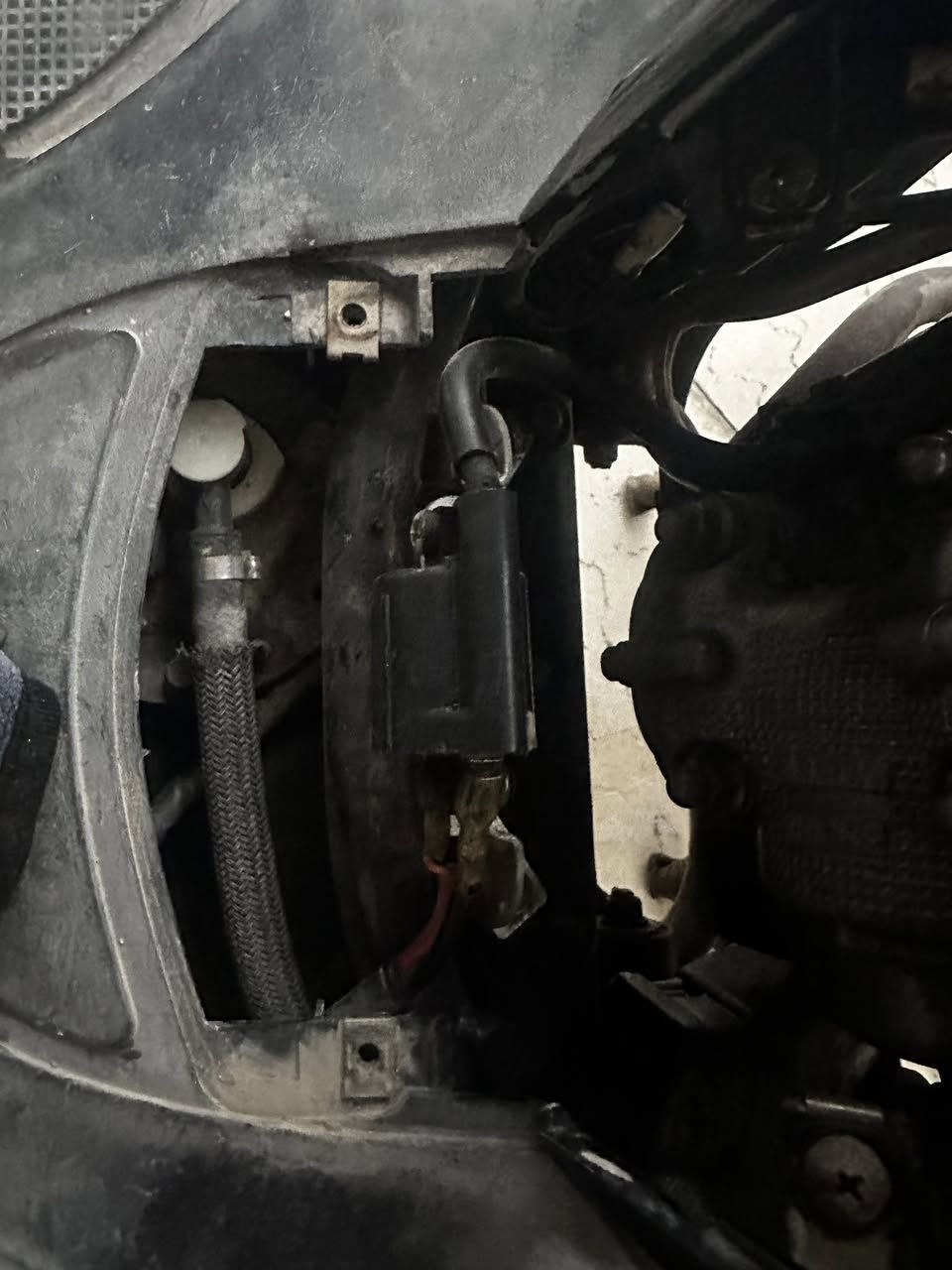 سلام عليكم سكنس فحل نوزل بلادي كلها عده صالنصه وموجوده لبلادي دراجه مال رمبه مكينه بلادي لا تنقيص ولا تبخير مكينه خرسه اشاير دبل اشاره لايت عالي ناصي لايت خلفي يعني دراجه مفوله شلعه ومعدل من صدك هيه ١٤٠ معدلها مخيف لسعر ٦٥٠ قفل قفل مكاني بغداد الطوبجي الرقم ***********
