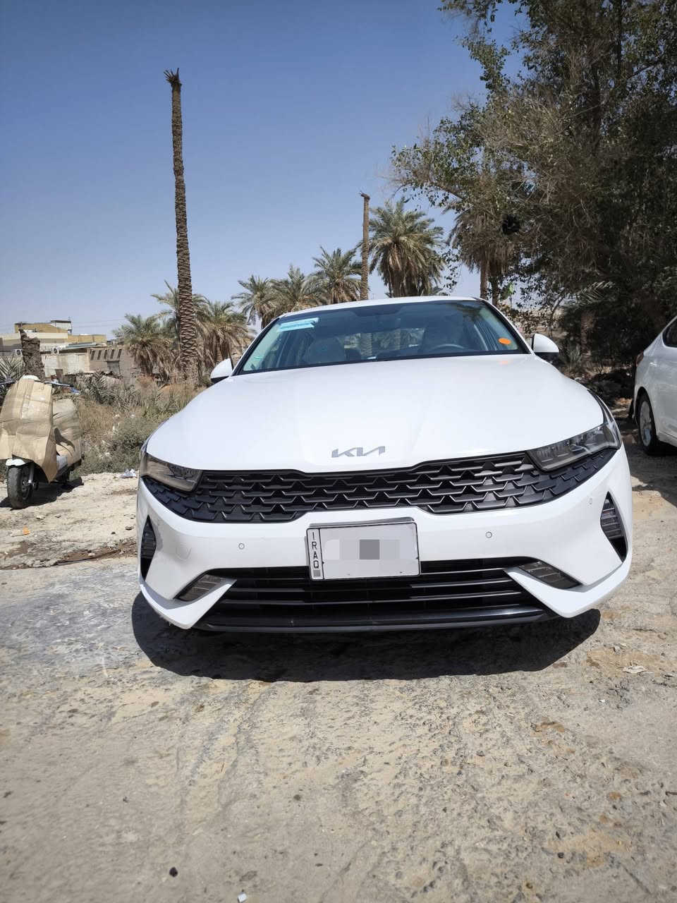 2022  كفالة بيهه فقط بارد بالجاملغ الخلفي
رقم بغداد حره مشروع وطني وابو السنوية بالناصرية وتداور ب الناصرية 
ماشية 100 
مكينة 2000 دوش 
كير مكينة مكفول بشرط 
دهن كله اصلي
مواصفاتهه الخليجي المعروفه 
حساسات امامي خلفي 
كير ٦ نمر  AT
5 وضعيات قيادة 
بصمة تشغيل وابواب وجنطة 
تشغيل عن بعد 
تبريد لمس 
مري شفط 
مانع انزلاق ABS 
كامرة خلفية وضعيتين 
ويل ١٨ بلاد 
كرسي سائق كهرباء 
وبعد بيهه مواصفات
السعر 205 وبيهه مجال بسيط 
فقط الشراي يتصل (مكاني الناصرية )
***********
***********
