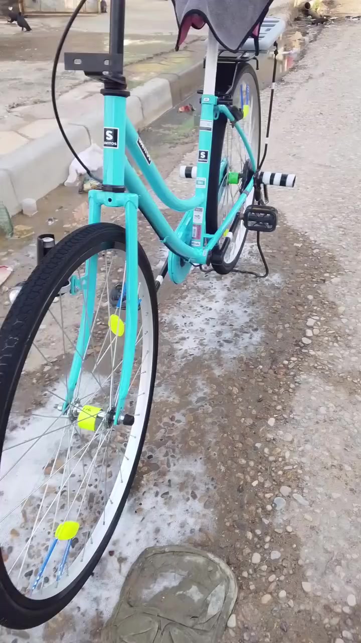 سلام عليكم شباب بيسكل للبيع كامل أغراضه موديل 2020السعر140 العنوان حي الثوره ***********
