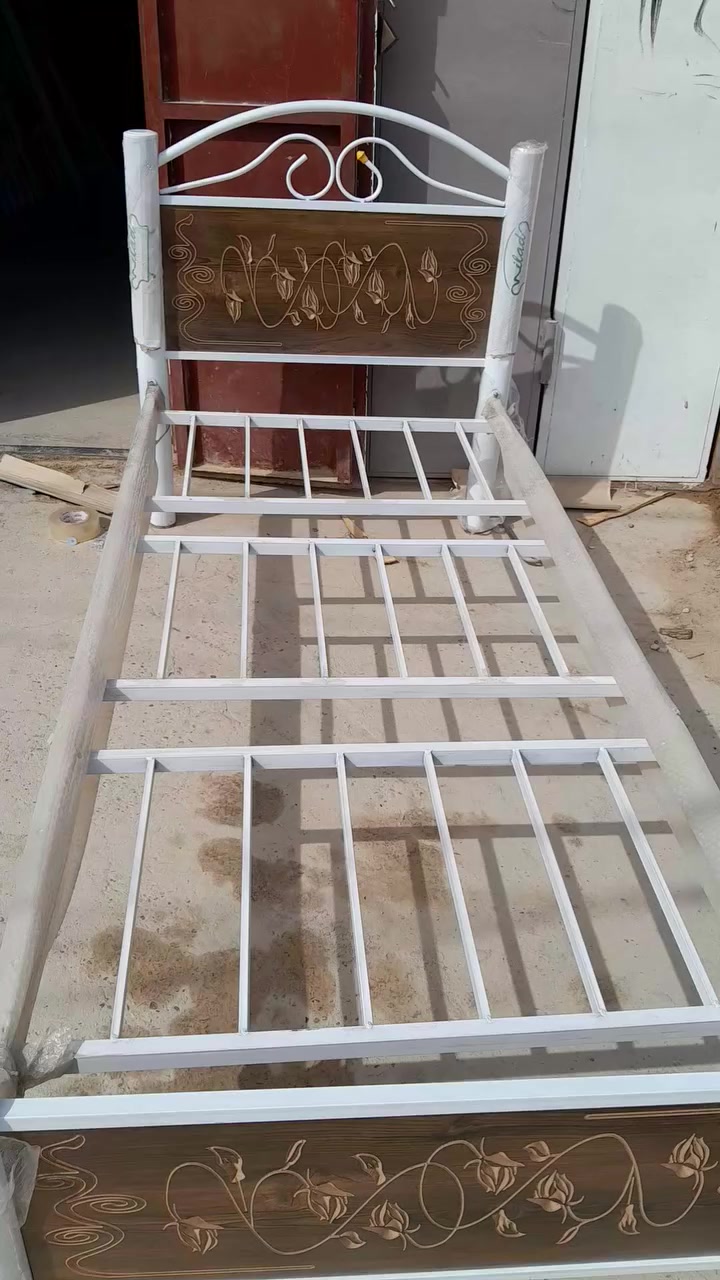 🌺الكعبي للمفروشات 🌺
 وصول جديد واسعار بلاش وبضاعه اصليه
العنوان: النجف - حي الميلاد / فاو - مقابل  
يوجد توصيل: داخل النجف 🚖🚕
سرير نفر يراني 
تصفيه مخازن سارعوا بل حجز الكميه محدوده
لحجز او الاستفسار مراسلة خاص او الاتصال على الارقام الاتي

***********
***********
