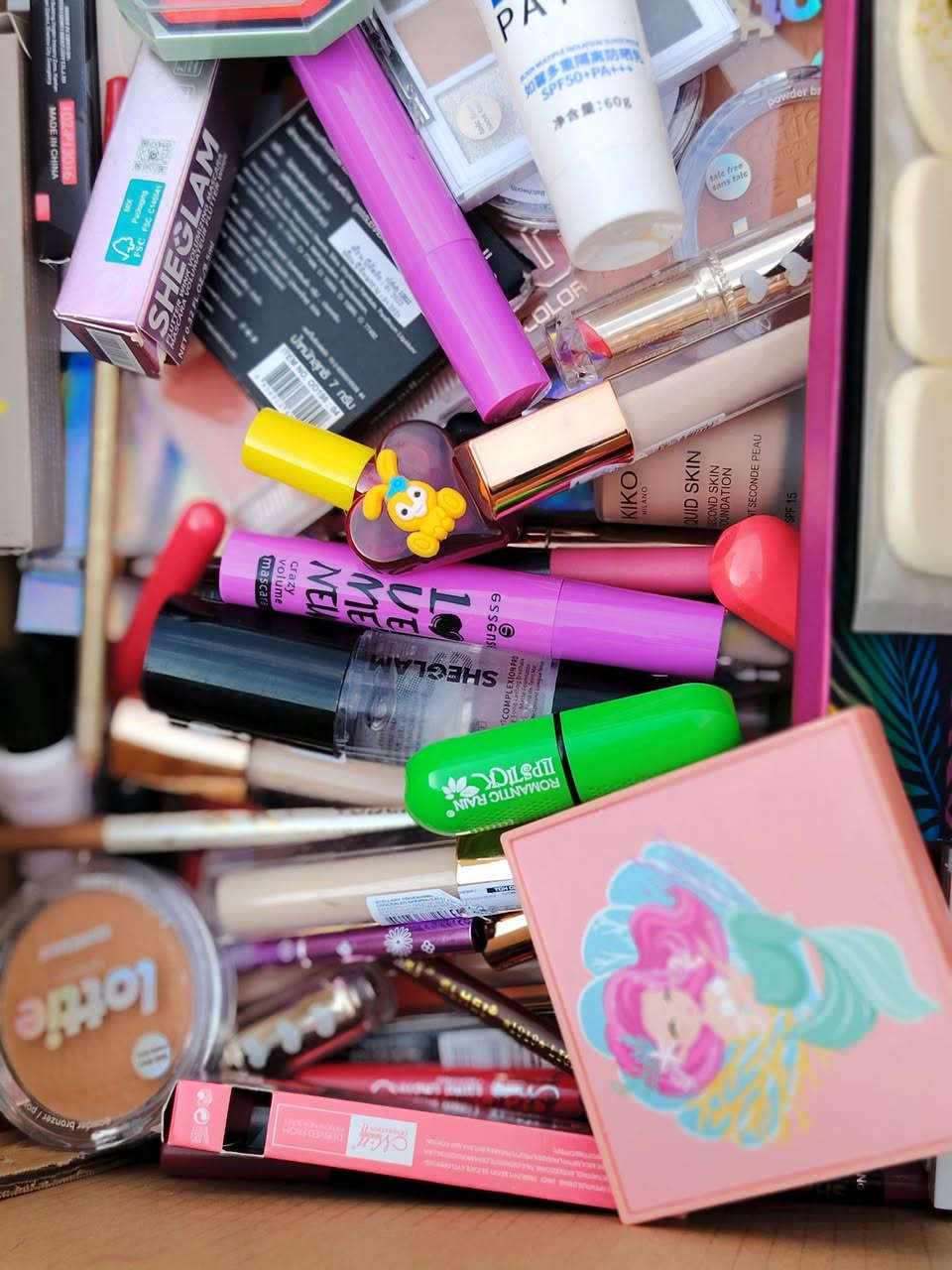 مكياج متنوع جديد غير مستعمل للبيع


**إذا كنت صاحب هذا الإعلان وتريد حذفه لأي سبب، رجاءا أرسل رسالة إلى الدعم الفني**