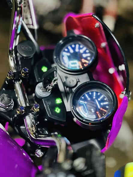 دايون نفخ موديل 2024 
مرقم 
سويج سجينة 
ثنين بصمات وتشغيل عن بعد 
وكيلها ابن عنجور 
السعر 2250وبيها مجال 
*********** بي واتساب
