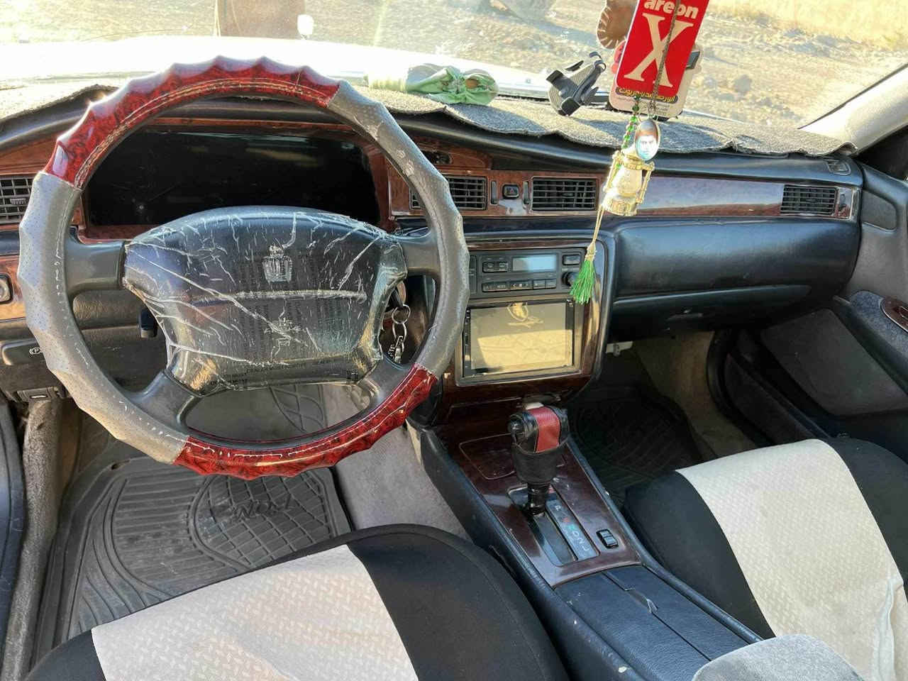 راس الثور 
موديل 2000
محرك 2500
رقم بصرة مشروع وطني
محرك كير أصوليات كفاله 
***********
بيع او مراوس
السعر80 و بي مجال القرنة, البصرة
