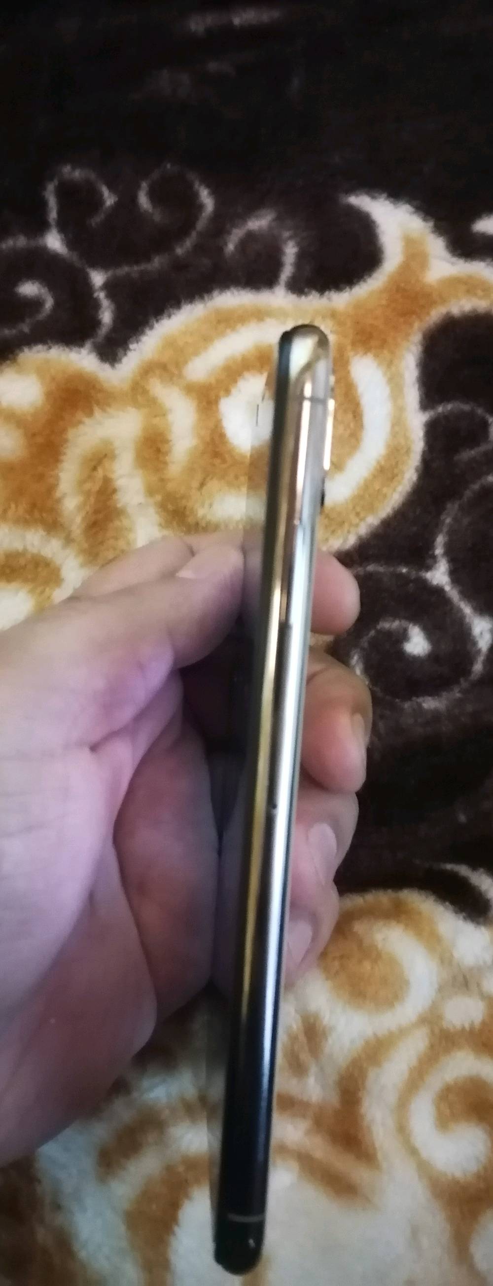 السلام عليكم عندي اكس ماكس)(256)دبل سيم مبدل شاشه بطاريه 🔋 80 وكامره ترجف
يرهم مراوس/ مكاني موصل الأيسر 