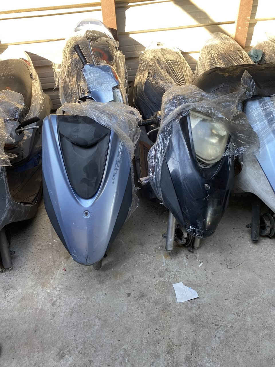 تم وصول حاويه  جديده بريز ثعلب جي تي ار الحريه الثالثه معرض حيدر *********** قرب صيدليه الغفاري
