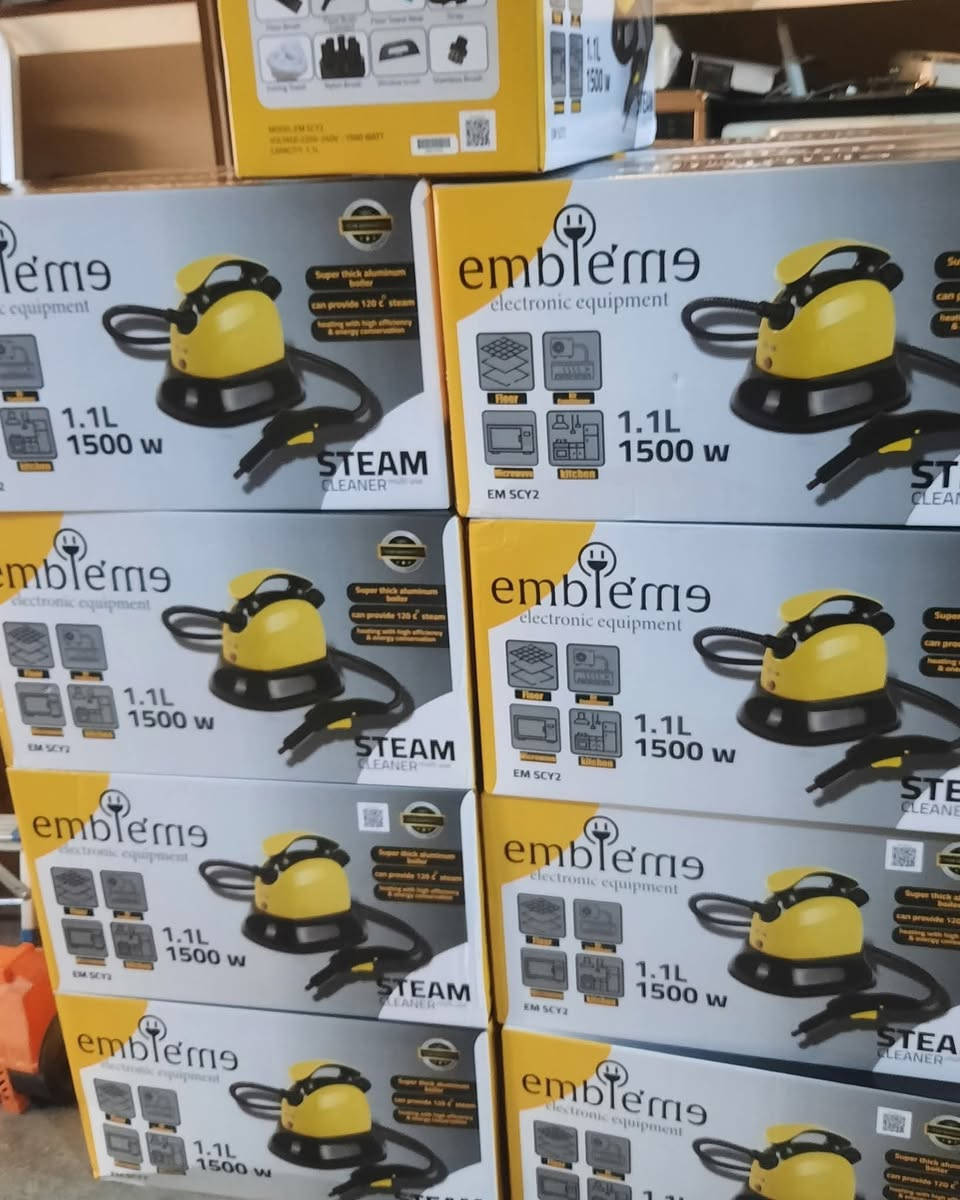 منظفة بخارية محمولة من شركة أمبليوم – بقوة 1500 واط وبخار فائق القوة 🔥

📌 الاستخدامات:
توفر تنظيف عميق مع نفث بخار شديد الحرارة، تنظف وتطهر وتزيل الشحوم بدون أي مواد كيميائية أو منظفات.

✅ مناسبة للأنابيب، المرايا، البلاط، وجميع أنواع الأسطح والأرضيات المقاومة للبخار:
الزجاج – السيراميك – الحجر – المعدن – المينا – الخ…

🛋️ أيضًا مثالية للمفروشات، الكنب، الستائر، والملابس.
تصل حتى المناطق التي يصعب الوصول إليها وتزيل الأوساخ تماماً!

💥 الميزات:
 • أول جهاز محمول ومتحرك أرضي من نوعه
 • قوة بخارية عالية جداً
 • تصميم عملي وسهل الاستخدام
 • خفيف الوزن ويسهل حمله والتنقل به
 • ضمان لمدة سنة كاملة من تاريخ الشراء


**إذا كنت صاحب هذا الإعلان وتريد حذفه لأي سبب، رجاءا أرسل رسالة إلى الدعم الفني**