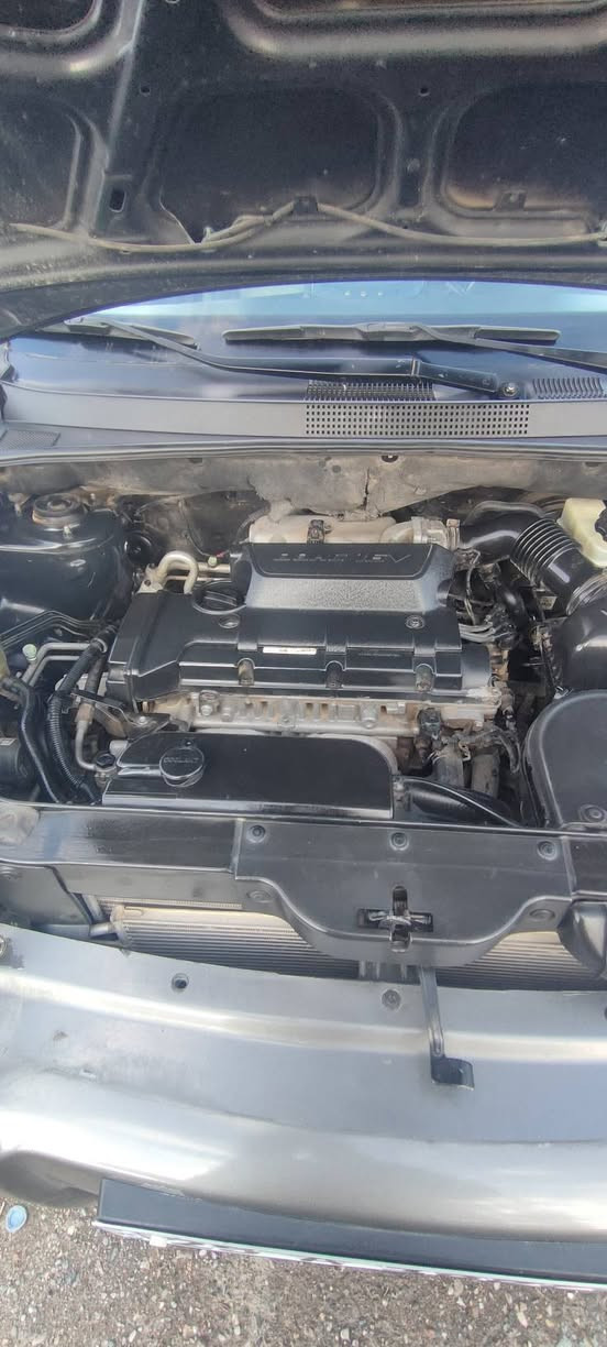 للبيع هونداي توسان 2009
رقم كركوك مشروع وطني لغاية 2027
دفتر بنزين بي 
تبريد وتدفئة شغال 
گيراوتماتيك
سلايت وكشن جلد 
محرك20بي بخار
سيارة صبغ عام واكع عليها قمرية
بچم وخلفي كبس
سيارة مابي ضربة وضرر
فقط معجون بالسقف اثر التصفيات بدون دواخل 
شرط التحويل والوكالة والغرامات كاتب التفاصيل كلها شراي خابر 
السعر (83) ورقة وبي مجال بسيط مكان كركوك 
0775 520 21 05 كركوك, العراق
