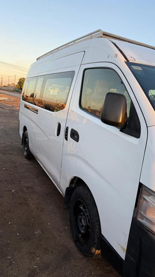 سلام عليكم نيسان يورفان عاليه٢٠١٥مصفره هيئه وغرامات بيه مكانات باردوبيها طخه بل بنيد ما واصل التكمه السعر 175 وبيه مجال العنوان حي اور اتصال ***********
