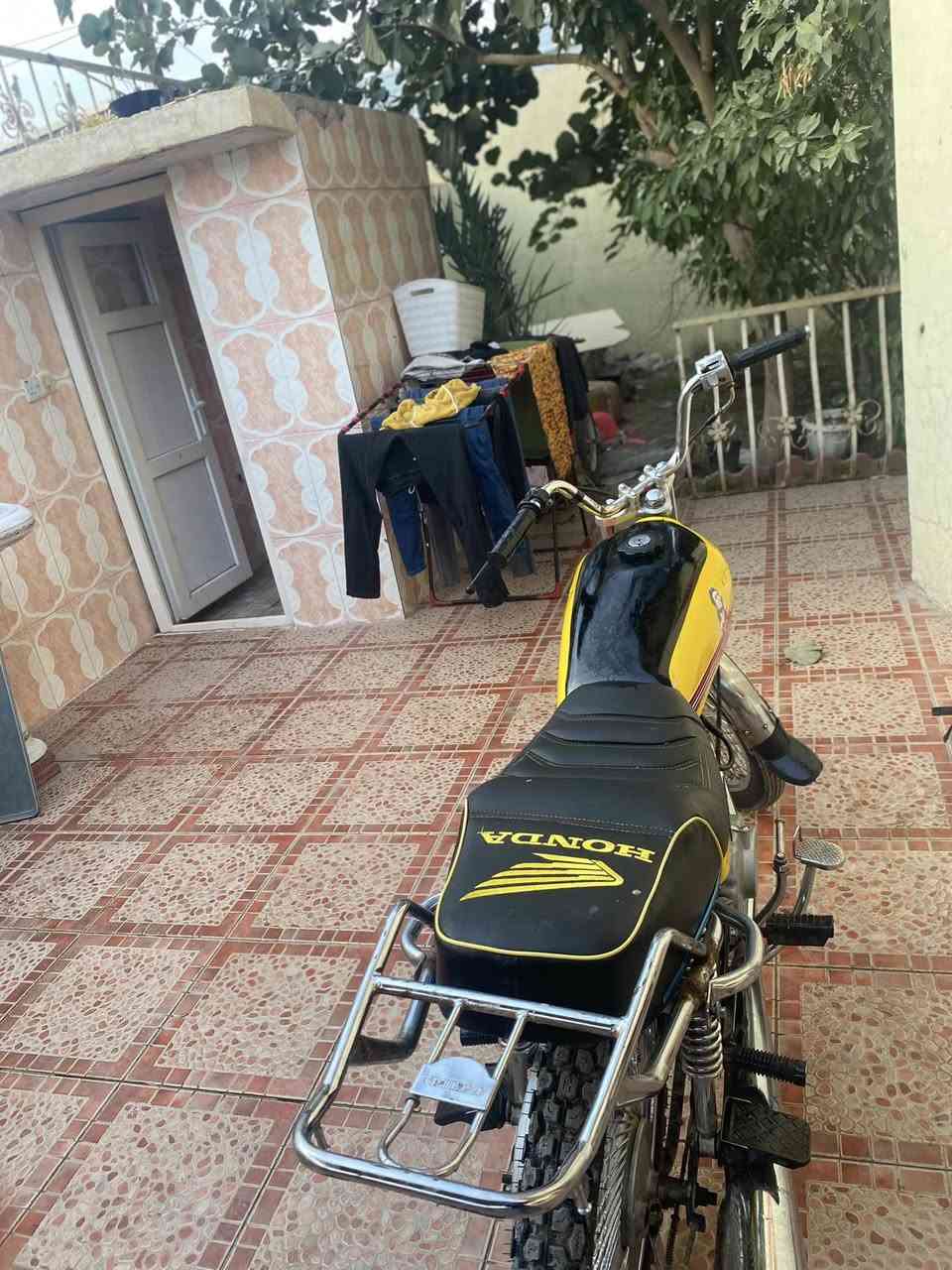 سلامو عليكم اخوان درجه فول نشط  ولاصارف ولابخار ولاصوت مابي شي نضيف موديل20
تايه وةرة يوم غيرت 
سعر٣٢٥بي مجال


**إذا كنت صاحب هذا الإعلان وتريد حذفه لأي سبب، رجاءا أرسل رسالة إلى الدعم الفني**