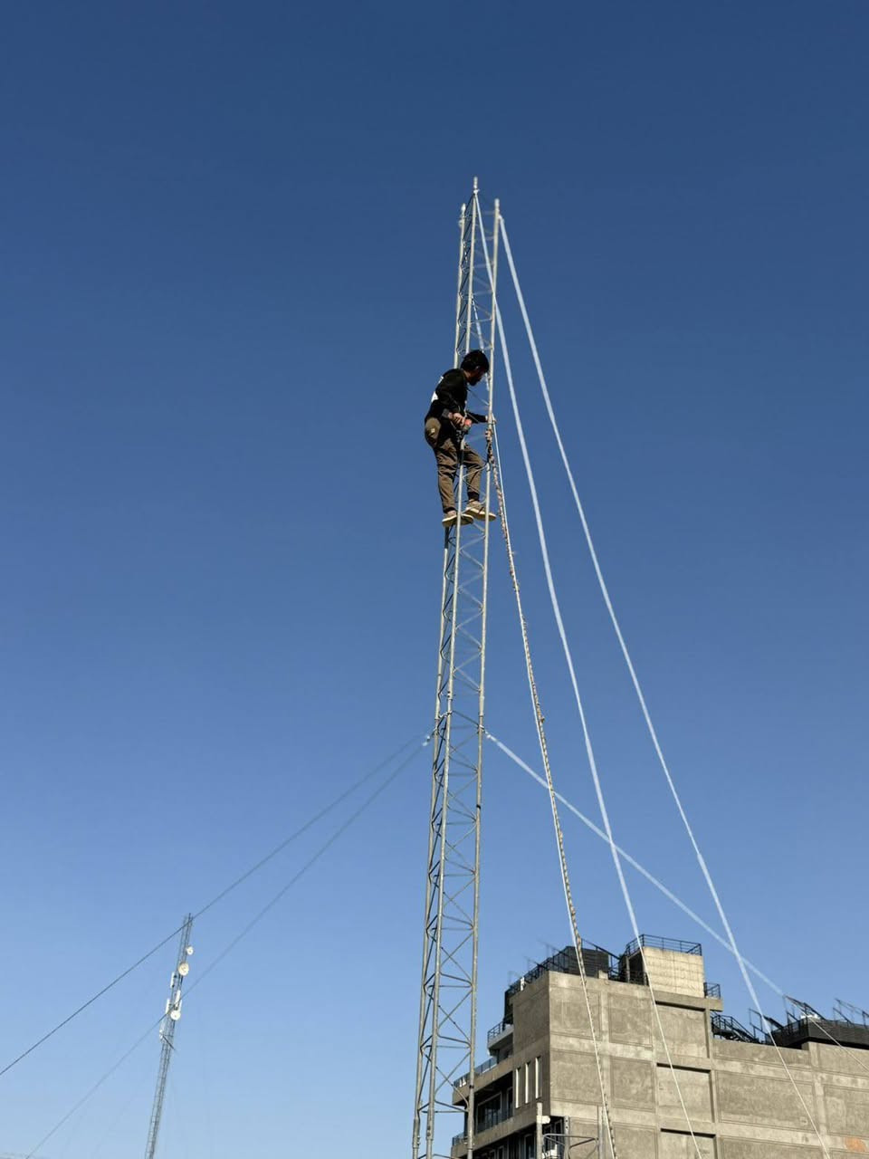 سلام عليكم ورحمه الله وبركاته
تم نصب برج ايراني 18متر في منطقة الكراده52
يوجد كادر فتح ونقل وشد وصيانه ابراج وبرمجة كافة اجهزه 
‏‪***********‬‏
***********
