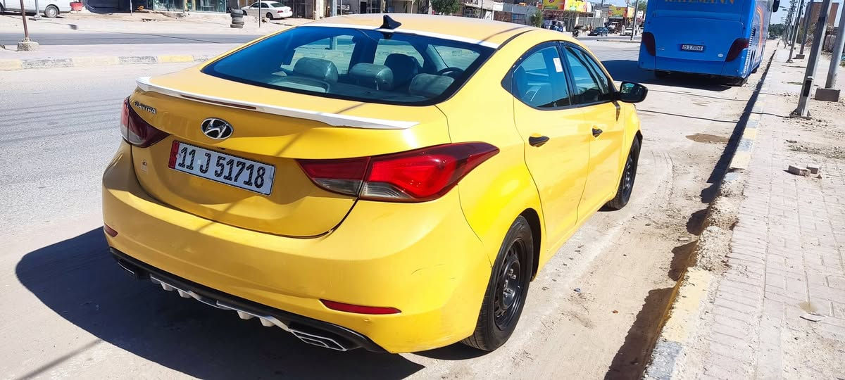 سلام عليكم النترا للبيع امريكي 14شكال 16 السعر 97وبيها مجال مكان السياره نجف /***********
