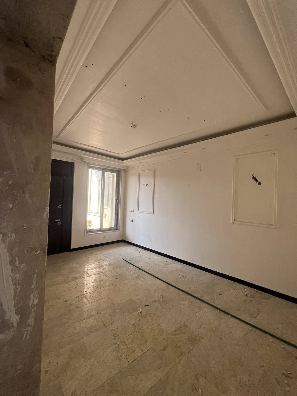 🏡منزل في بغداد الدوره شارع ابو طياره 🏡
منزل العمر بانتظارك – تصميم حديث ومساحة مستغلة بذكاء
بسعر مقبول  مع إمكانية تسهيل البيع عن طريق مبادره الاسكان 
• المساحة: 150 متر مربع. واجهتين ( زنجيل ) 
• التفاصيل الداخلية:
• عدد غرف النوم: 4 غرف واسعة
 (توزيع مثالي للعوائل الكبيرة). 🏡
• الحمامات: 4 حمامات (صحيات) موزعة لضمان الخصوصية والراحة.
• صالة استقبال واسعة + مطبخ واسع.
• المميزات الإضافية: * بناء حديث وتشطيبات درجة أولى.
🔥الفيديوهات بالتعليقات توضح جميع تفاصيل المنزل🔥
• موقع هادئ وقريب من افران الصمون والسوبرماركت ومن محل الخضراوات  
• واجهتين مميزة  وتصميم يوفر إضاءة طبيعية ممتازة.

للتواصل والاستفسار: [***********] 📞
