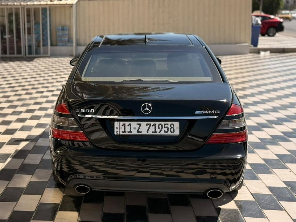 مارسيدس للبيع
(انضف وارخص مارسدس بسوك)
موديـل2007
محرك 8V 500s
سيارة خليجية فول مواصفات
بيها صبغ بجاملغ خلفي وباب خلفيه
وسونار موجود بصور
ماشية 187k الف
سيارة جاهز وكامله علئ اكمل وجه
المواصفات :
اوتو بارك وتحديد مسار وتحكم كشنات خلفي واماي كهربائي
فتحة سقف + رادار امامي + جانبي + جكات + مري شفط +كأمره نهاري 
تدفئه مقاعدو تبريد مقاعد+ كرسي خزن ميموري + ماوس امامي 
تليفون + كراسي كهرباء + بردة كهرباء + بجم زينون

زراكات لايت + كاميرا خلفيه + حساس امامي + خلفي 
انارة ترحيب + سايد بريك دكمه + محرك 8 سلندر 
3 قطع تبريد + شفتات ستيرن + نضام سير على خطوط +تحكم الكتروني للتبريد خلفي
تحكم ستيرن فول + دشبول الكتروني + داخل عسلي
السعر :185 ورقة
مكان : بغداد زيونة
رقم : ***********
