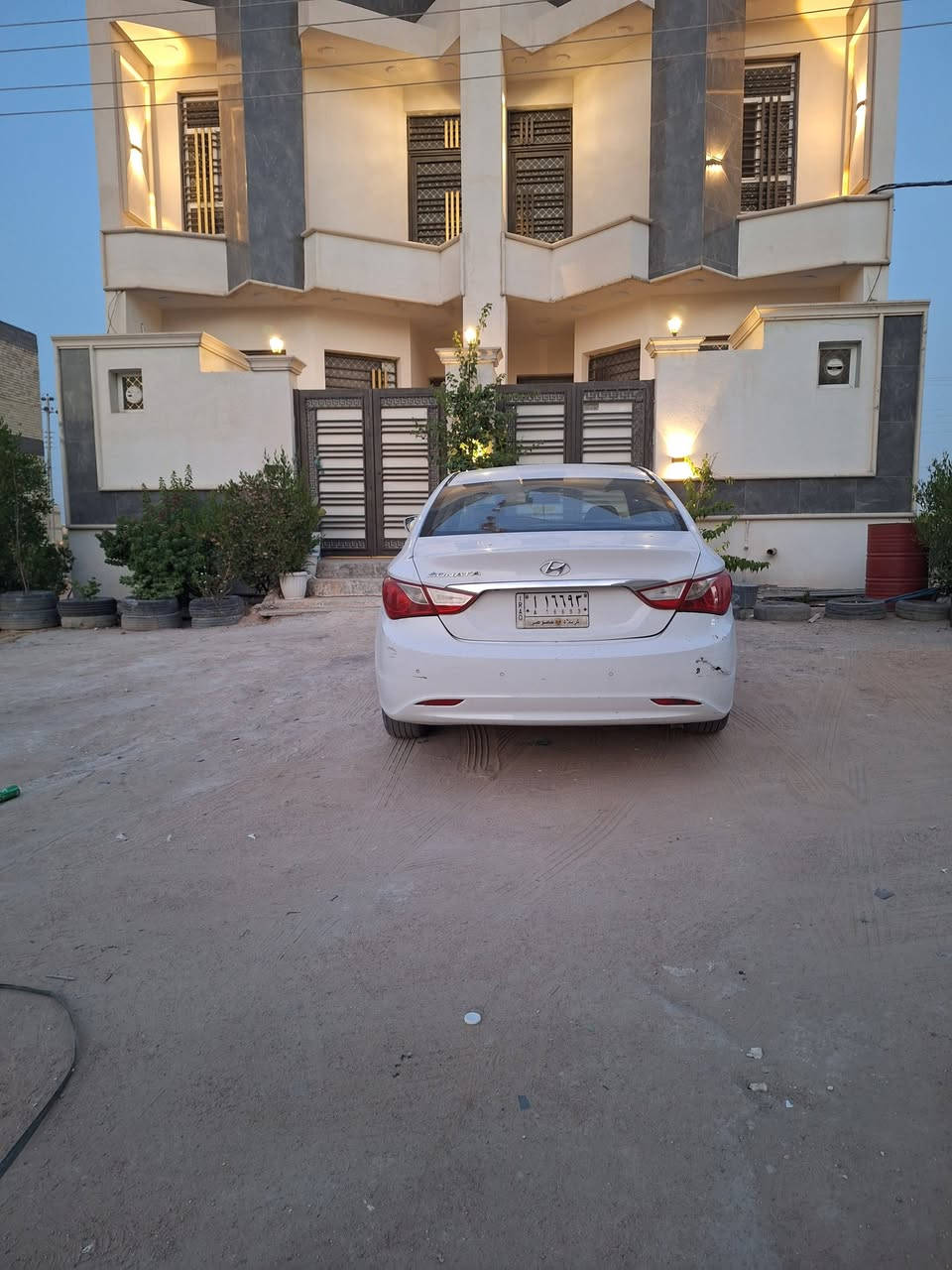 السلام عليكم
سوناتا ٢٠١٣ الشركه العامه بيهه جاملغ جهة السائق صبغ بنيد مبدل شركه بلادي وباب بيه شخط مصبوغ رقم كربلاء شرط التحويل 

مواصفات كشن كهرباء حساسات مري شفط مكينه ٢٤٠٠ سنويه غير نافذه السعر ١١٥ بيهه مجال بسيط 
مكان السياره كربلاء حي الميلاد 
بيع فقط للاستفسار الاتصال ***********
