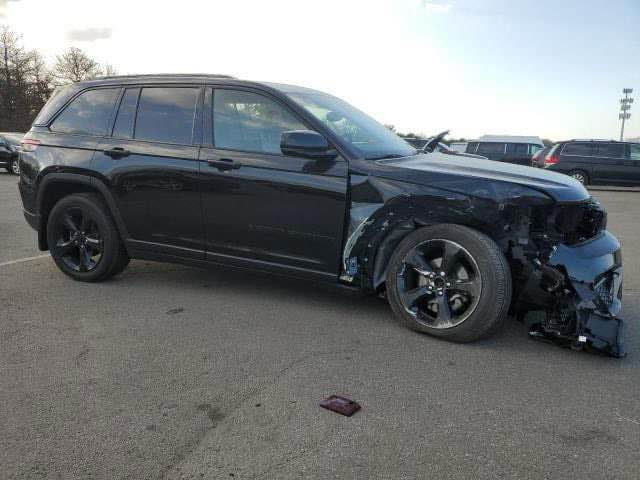 السلام عليكم جيب 2023 الشكل الجديد 5 راكب بلاك توب حادث بدون ايرباك رقم بغداد بااسمي مكانها زيونة جاملغ السكن مبدل والثاني كلير الباقي مكفول سياره جديدة السعر 31500$ بيها مجال جدا بسيط *********** بغداد, العراق
