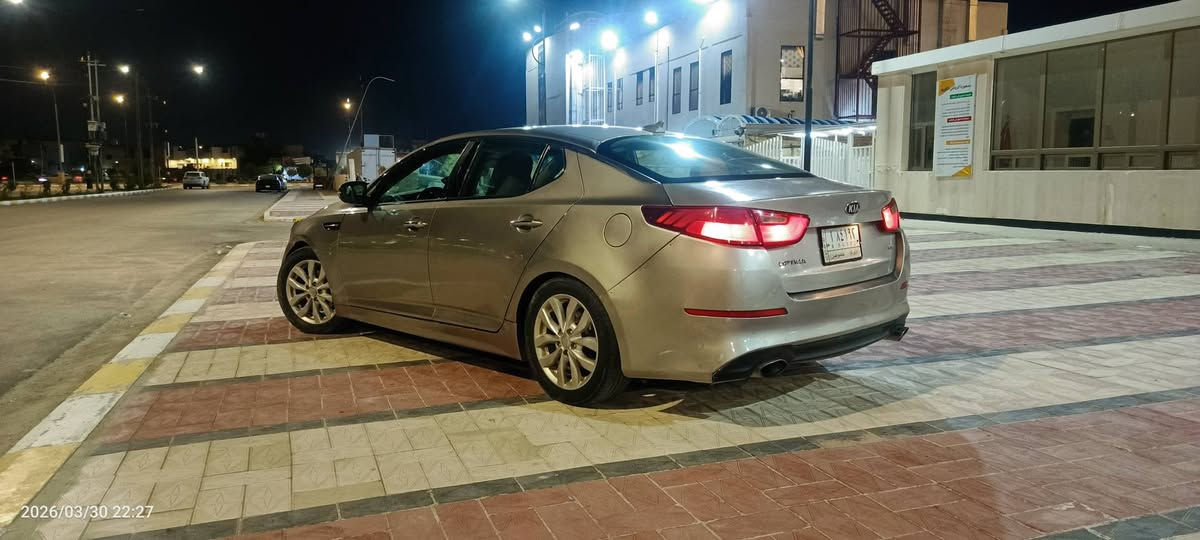 السلام عليكم
كيه اوبتيما موديل 15 امريكي 
السياره بسمي تحويل مباشر 
حادث تبديل قبق جنطه بدون دواخل 
سياره جاهزه استخدام شخصي 
مكفوله من العيب الشرعي 
السعر 110 بيع فقط 
المكان ناصريه الاسكان الصناعي 
للتواصل ***********
