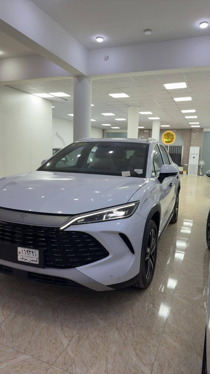 بس يم معرض علي عماد اقوى الاسعار اليوم 🔥
       
           🔥 27,600,000 🔥 د.ع وصافي حبايب كلبي 
بدون كلشي صافي 
🚗 وصلت BYD Song L  DM-i 2025 🔋
سيارة تجمع بين الأناقة، القوة، والتكنولوجيا المتطورة ✨

🔥 أهم المواصفات:
⚙️ نظام هايبرد DM-i يجمع بين محرك بنزين 1.5 لتر ومحرك كهربائي قوي
⚡ أداء عالي مع توفير مذهل في استهلاك الوقود
📱 شاشة وسطية كبيرة 
🧊 مقاعد جلد فاخرة 
🚘 أنظمة أمان متقدمة: رادار، حساسات، وكاميرات 360°
🌅 فتحة سقف بانورامية
💡 إضاءة خلفية متصلة بتصميم عصري مميز
✨ خيار مثالي لمحبي السيارات الاقتصادية والمريحة بنفس الوقت!

📍بغداد _ كراده _ قرب ساحه كهرمانه 

📞 للاستفسار والتواصل:
 
☎ علي :***********
