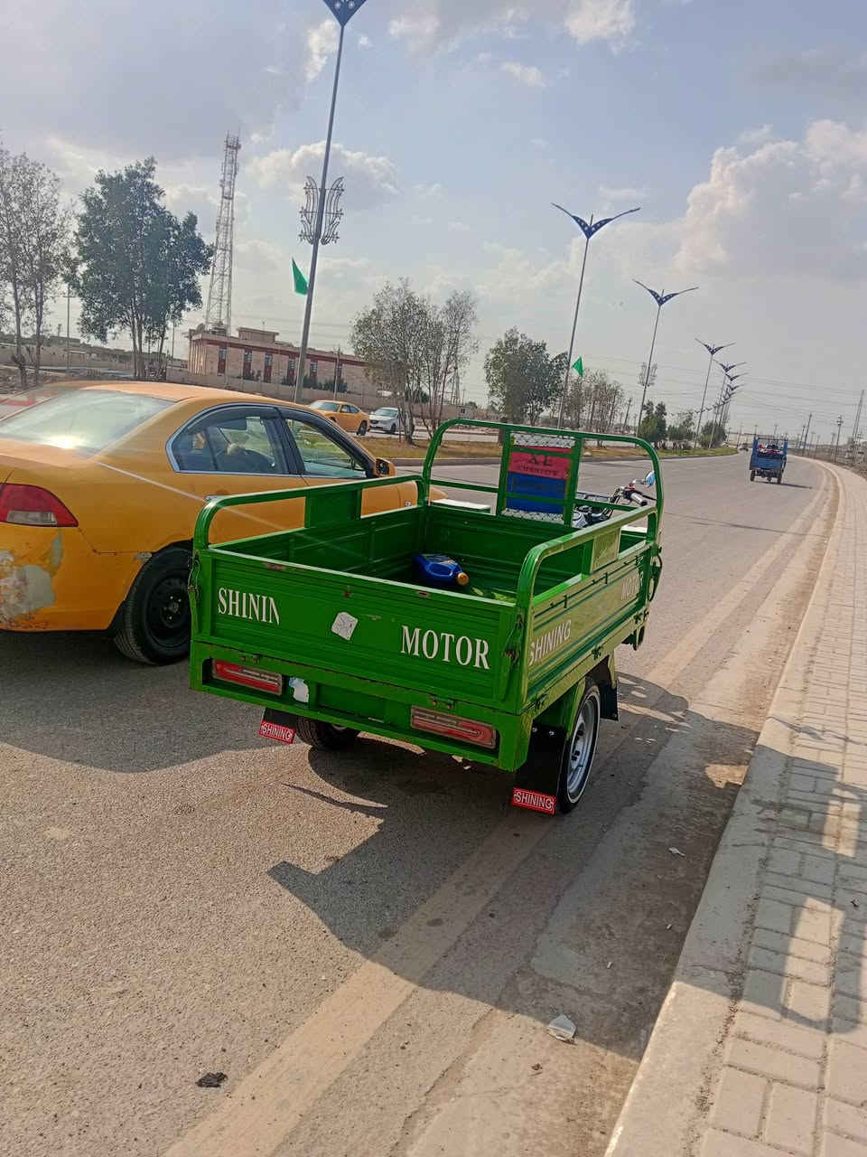 السلام عليكم ستوته للبيع موديل 2022 مكان واسط كوت رقم الهاتف***********
