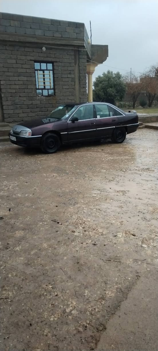 اوبل اوميكا 1993
حجم 20 محرك 20 فول عادي 
رقم نينوى مسطره جديد
سنويه 2029 تنتهي 
للبيع او مراوس بفكتره
السعر 37بي مجال شي قليل 
#***********
