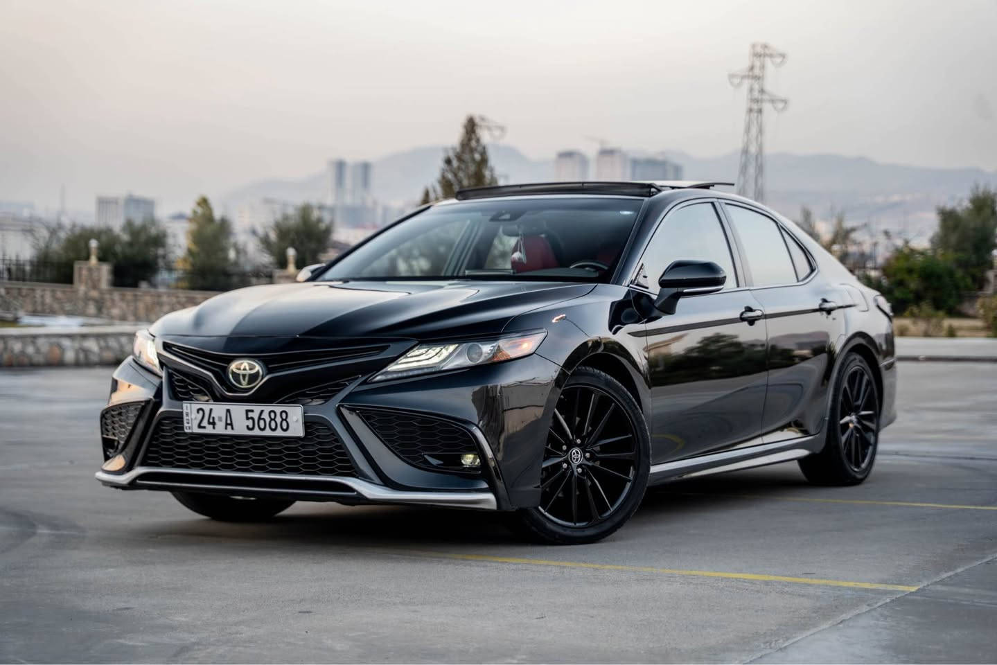 𝐓𝐨𝐲𝐨𝐭𝐚 𝐂𝐚𝐦𝐫𝐲 - 𝐗𝐒𝐄 ( 𝟐𝟎𝟐𝟑 ) 
‎للبيع … تويوتا كامري الموديل : 2023 فوول
‎رقم دهوك رقم سنوي جديد تحويل بشرط 

‎- المحرك 4 سلندر 
‎- گير محرك بشرط 
‎- محرك ما مفتوح بدون اي نواقص

‎- المواصفات … XSE 
‎- شاشة كبيرة لمس
‎- كاميرة
‎- بصمة
‎- بصمة ابواب
‎- پانوراما
‎- سماعة JBL 
‎- بريك كهربائي
‎- دواخل احمر
‎- كشن جلد
‎- كشن هتير
‎- كشن كهربائي
‎- تحكم ستيرن
‎- حساسات امامي
‎- حساسات خلفي
‎- رادار امامي
‎- رادار خلفي
‎- رادار جانبي
‎- شحن لاسلكي موبايل
‎- مانع انزلاق + ABS
‎- منافذ AUX + USB 
‎- تحكم وضعيات القيادة
- ECO+NORMAL+SPORT

‎- ضررها السيارة : 2 قطع 
‎- جملوخ + صندوق صبخ
‎- بدون دواخل و ايرباكات 
‎- تخم ويل جديد
‎- تخم تايرات جديد
‎- تخم خلفي جديد
‎- تخم امامي جديد
‎- دواخل جديد
‎- بدون مصرف نضافة 100/100
‎- مكان دهوك
‎- للاتصال : 0751.181.65.68 دهوك, العراق
