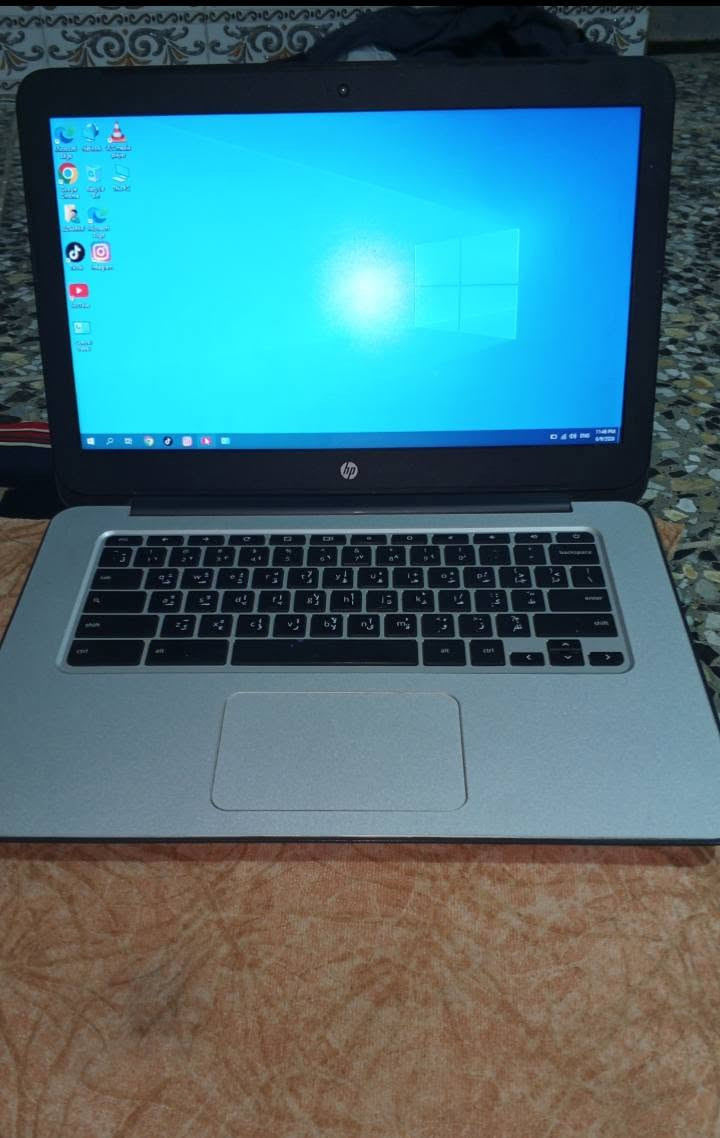 لابتوب للبيع السعر 100 نوع الابتوب hp laptop حجم البطارية 1000  حجم الشاشه 14 انج الرام 4GB يحتوي على ثلاث مداخل USB ومدخل HDMI ويحتوي على جميع برامج التصفح الفيس التلكرام الانستجرام اليوتيوب ويحتوي على جميع برامج الورود والا كسل والبور باتت   ومع الابتوب ماوس  وسماعه وشاحنة للاستفسار الاتصال عله الرقم *********** وبي واتساب
