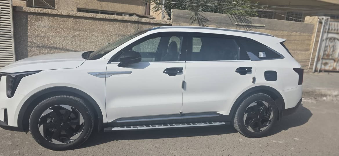 السلام عليكم
(للجناية فقط)
سورنتو 2025 خليجي 4 سلندر 2500 و7 راكب 
ضمان 5 سنوات او 100 الف كيلو متر
رقم اربيل بأسمي رقم مميز
ماشية 5 الاف
مغلفة ppf بالكامل مع ضمان 10 سنوات
فول مواصفات للاخير 
شاشه + بانوراما
3 كاميرات
ويل حجم19
تحديد مسار 
مري شفط 
جنطة كهرباء 
اشاير بالمري
كشنات 2 كهرباء
كشنات جلد 
تبريد 3 قطع 
تبريد شاشه
دوسات صعود ونزول 
مزودة سستم اسود 
***********/المحمودية متوفر اتصال فقط
السعر320 وبيهه مجال قليل
