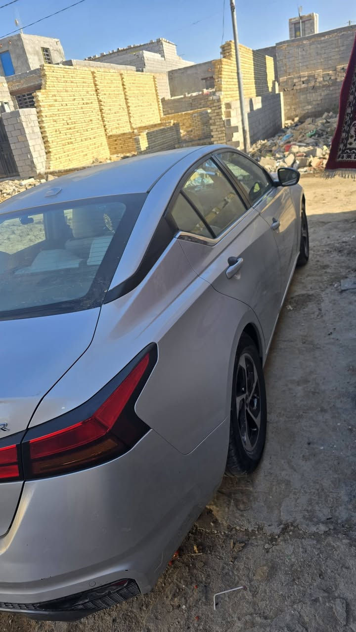 #نيسان التيما ٢٠٢٠ مواصفات SR ضرر قطعتين چاملغ ربنيد محرك ٢ ونص ٤ بستم رقم قادسيه معوقين المعوق ولد شاب للبيع او مراوس جارجر حسب القناعه
السعر ١٥٠ وبيه مجال لطيبين للتواصل ***********
