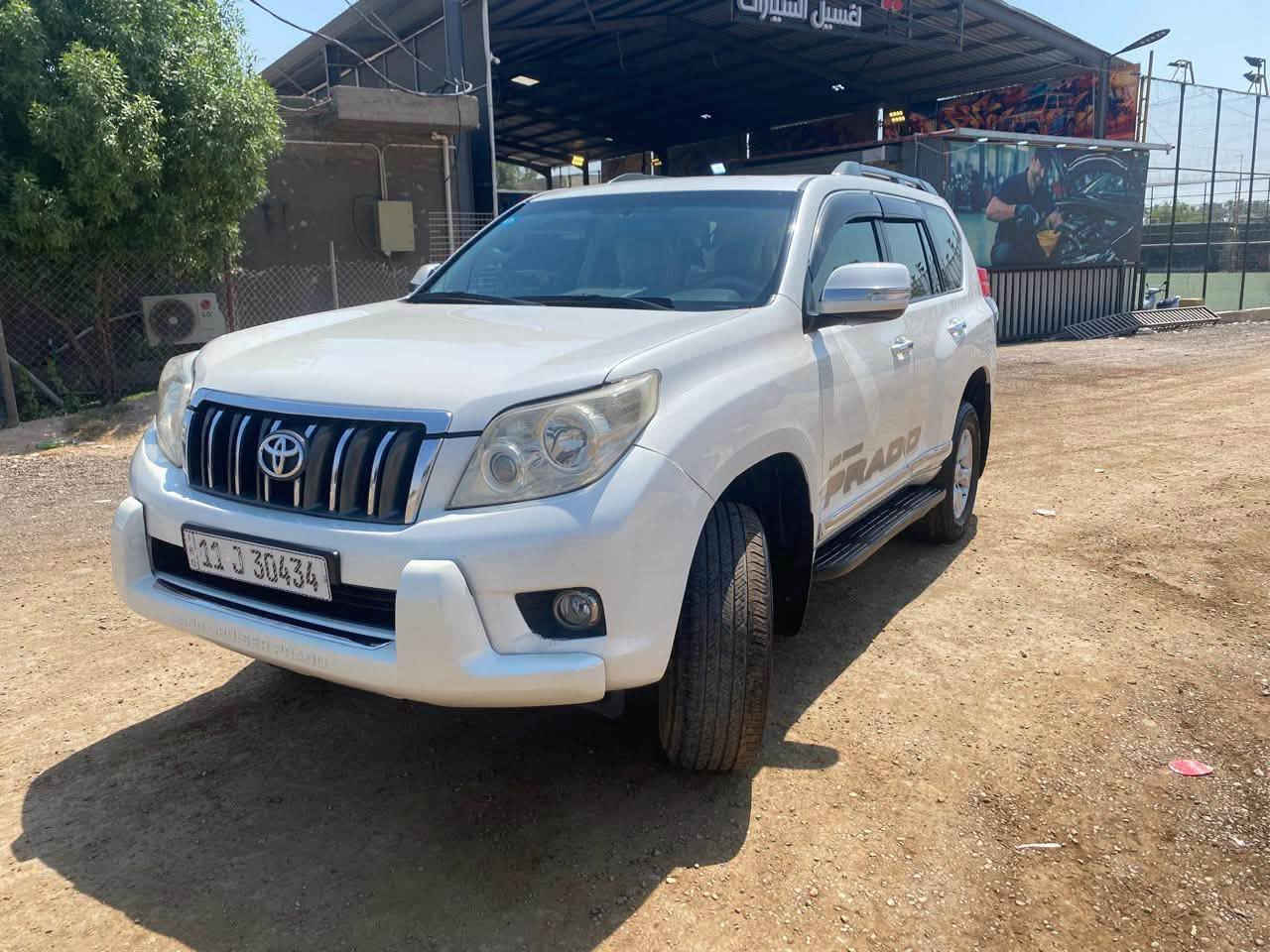 سلام عليكم 
برادو 12 
كويتي فئة TXL
6 سلندر 4000
7 راكب 
ماشية 163 
تجي فول مواصفات 
فتحة بصمة كشنات جلد ثلاجة دبل تانكي فور ويل 
منضومة لايت زنون 
وبعد هواي مواصفات معروفة لفئة TXL
بيهة الجاملغ الامامي ربعة 
والباب الخلفي ربع بارد  
السعر 240 وبيهة مجال بسيط 
مكاني بغداد
الرقم ***********

