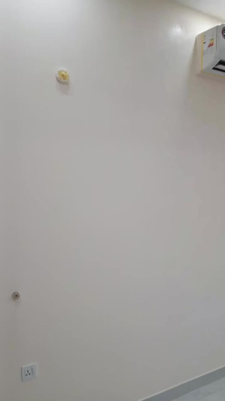 صباغ عام 
شغل امامكم درجه اولى 
تم معالجة الرطوبة موجود تفاصيل داخل المقطع 
شغلنه كلش نضيف الله يشهد 
***********
