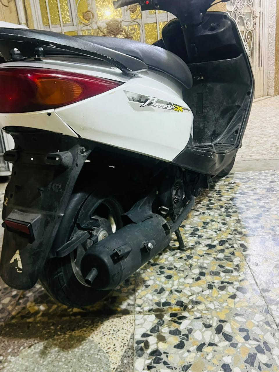 سلام عليكم دراجه بريز للبيع سعر 350 مكان بغداد مدينة الصدر قطاع 39 رقم ***********
