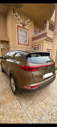 كيا سبورتج خليجي للبيع موديل٢٠١٧ رقم بغداد سياره جديده ومكفوله من كل ا...