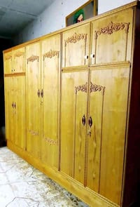 كنتور مستعمل ست ابواب تسكام للبيع ويوجد خدمة توصيل 07728713000