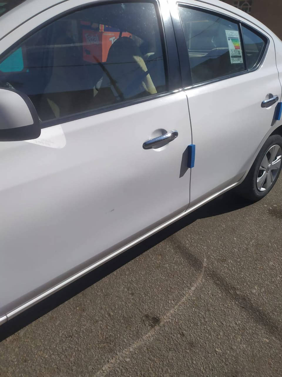 السلام عليكم نيسان صني هندي  بليتة شركة مديل 2020مكفولة كفالة من كلشي فقط بارد بصيط  ومامبين  ماشية 46 نضيفة جدا سبايدر شاشة وكامرة  البيع نقد فقط المكان النجف الأشرف السعر 105مع المجال للاتصال ***********
