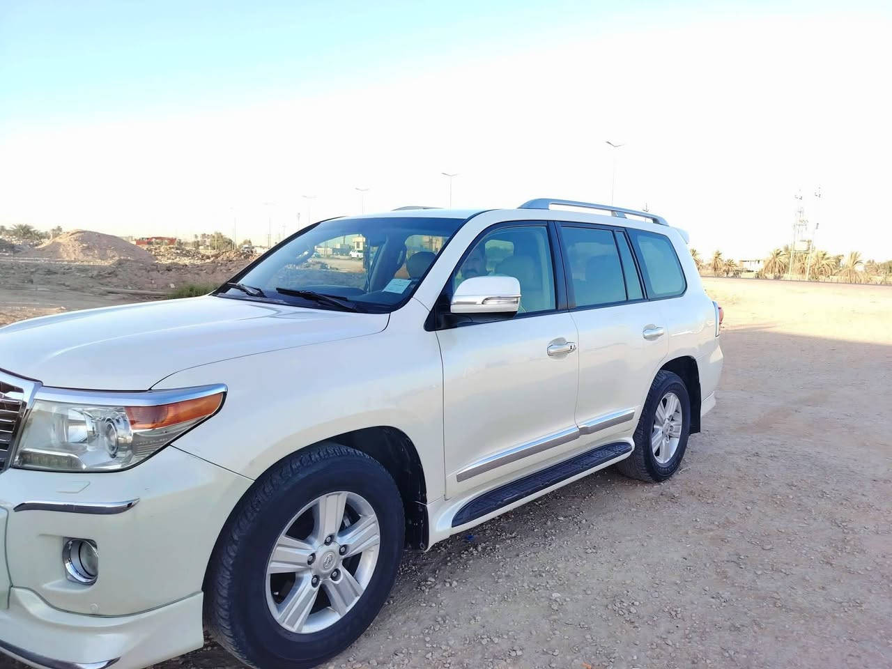 السلام عليكم
لاند كروزر موديل2014
بريم اصل فول مواصفات 1/1
ماشيه 170 حقيقي
                              محرك كير مكفرلات V6
رفم بغداد 11 بسمي سنويه ل 2030
مداور ثاني يوم
بيه باب جهة الأ يمن الكدام بس مفتوح البلادي
والباقي كفاله عامه
مكان السياره نجف طريق كربلاء
السعر  345.    ، وبيه مجال
***********
